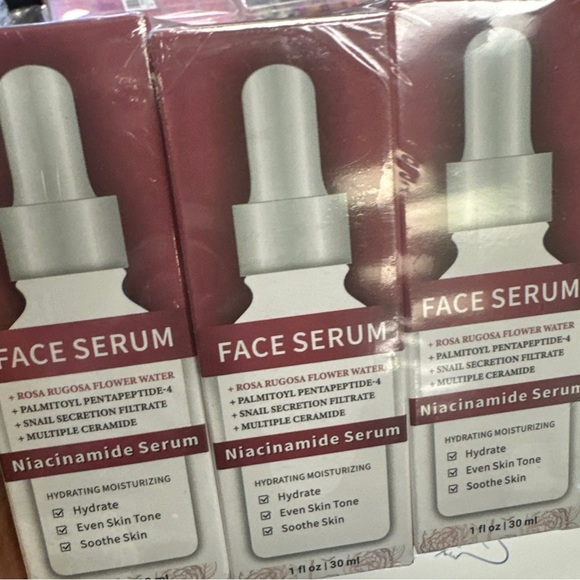 NWT Niacinamide Face Serum - Hydrating Moisturizer 3 Pack 30ml Each - Picture 2 of 11